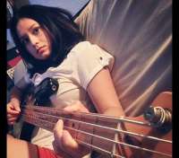 Sexy Bass Girl - thumbnail