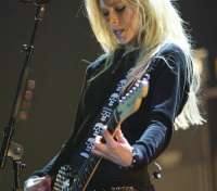 Guitar Girl Skull - thumbnail