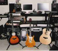 Home studio three guitars - thumbnail