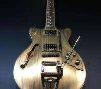 Golden Jazz Guitar - thumbnail